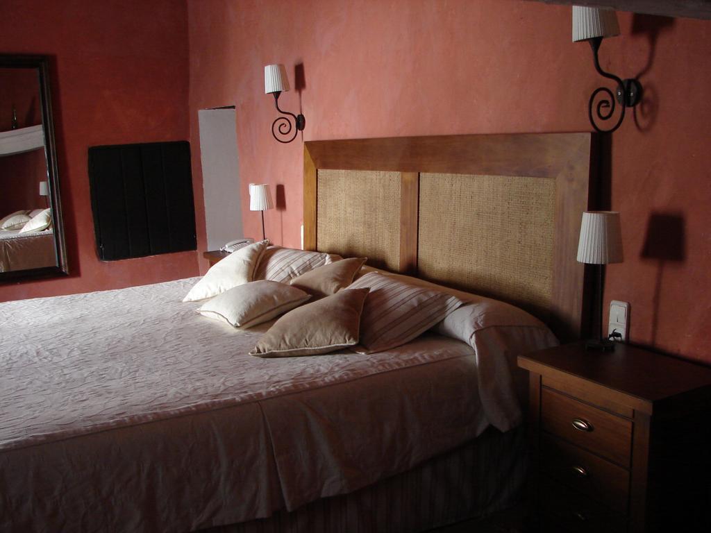 Hotel Casa Escobar & Jerez Valencia de Alcantara Bilik gambar
